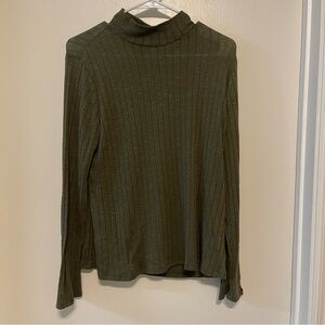 ✨5 for $15✨ Olive Green Ribbed Turtleneck Sweater